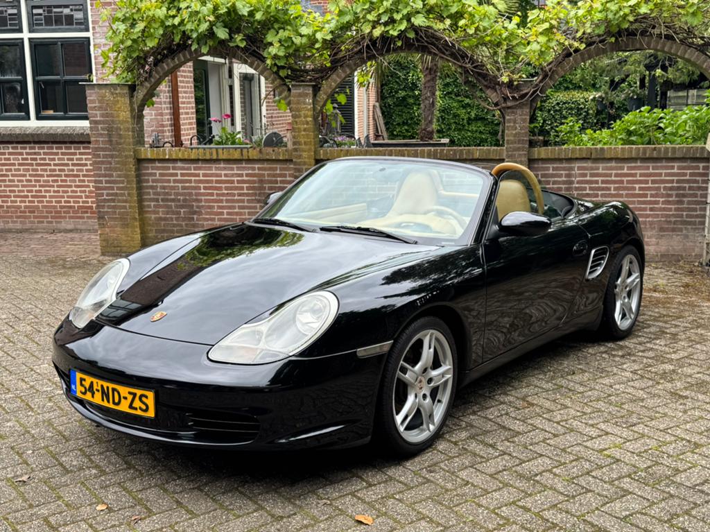 Porsche Boxster 2.7 228pk 18” 06-2027 apk zwart, 228 pk, Achterwielaandrijving, Zwart, Bruin