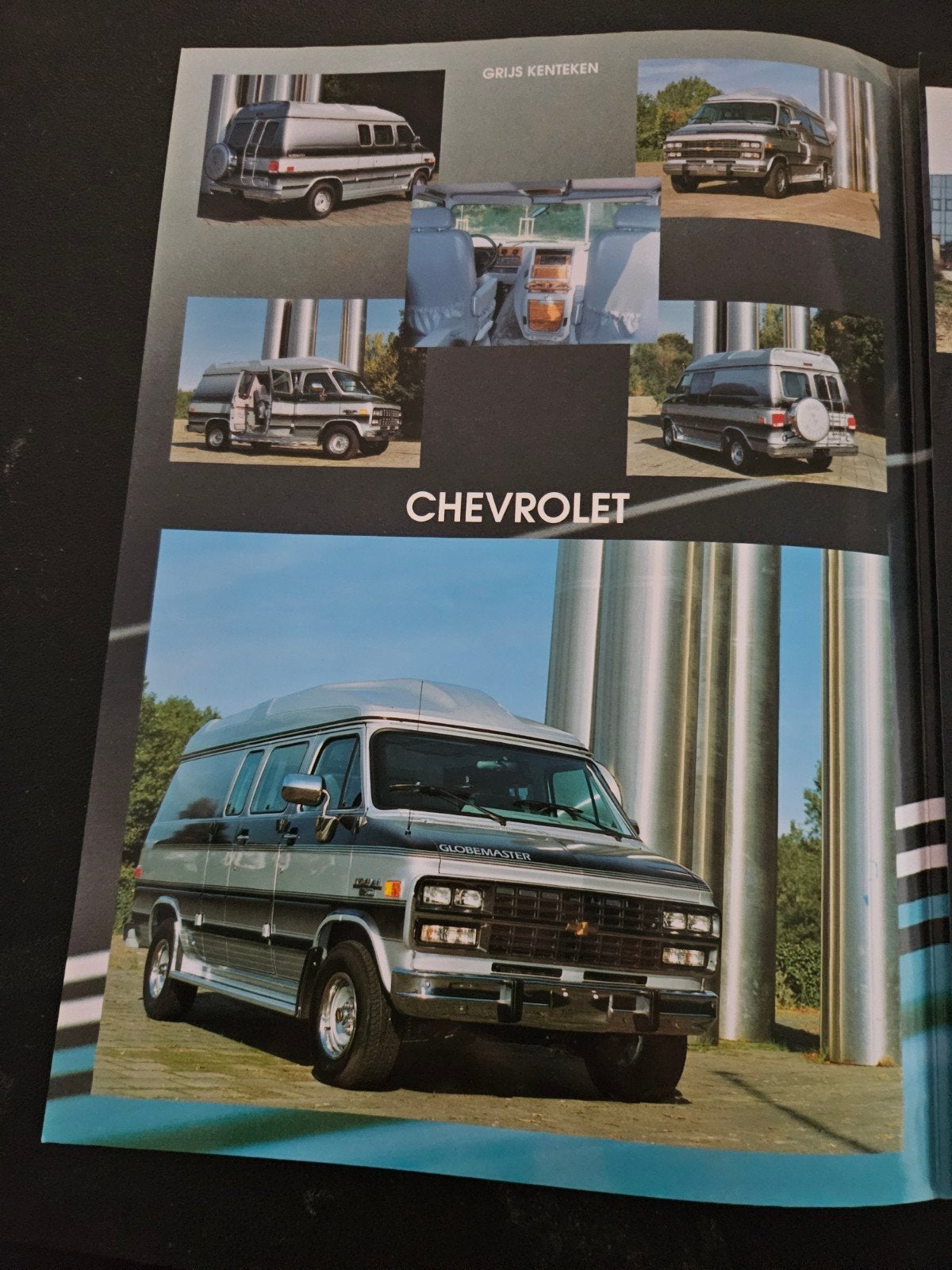 Brochure Globemaster Chevrolet Dodge Ford Vans, Ophalen of Verzenden, Zo goed als nieuw