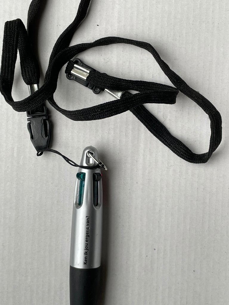 Pen voor verzamelaars , Ken ik jou ergens van ?, Verzamelen, Pennenverzamelingen, Ophalen of Verzenden, Nieuw, Balpen, Overige merken