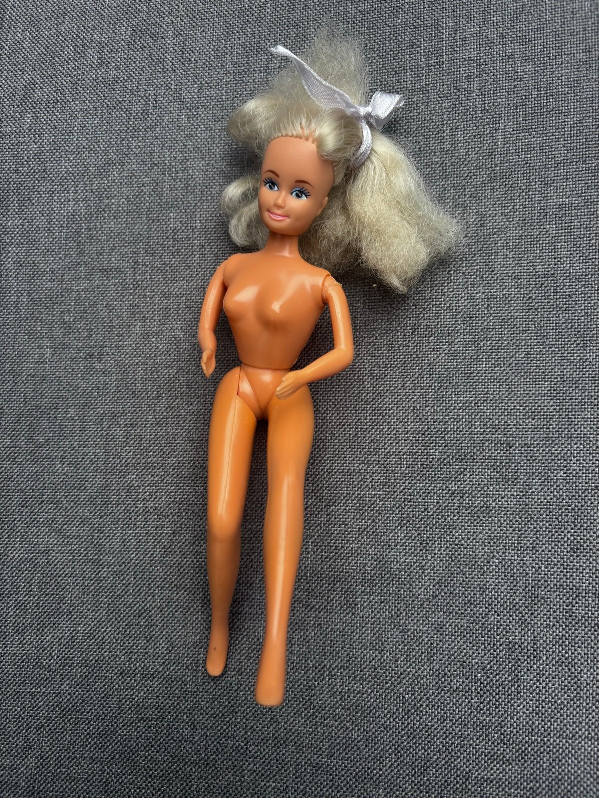 Barbie Vintage Fashion Doll 18 cm -  China, Ophalen of Verzenden, Gebruikt, Fashion Doll