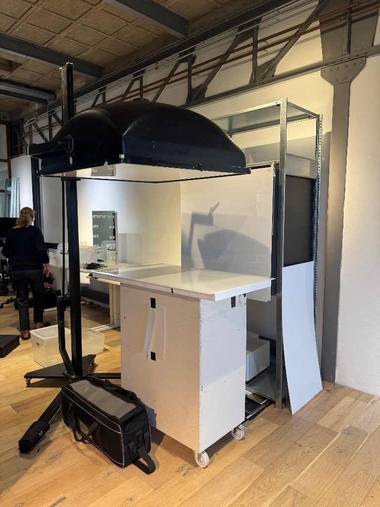 GRATIS grote fotografie-lichtbak met statief – Heemstede, Audio, Tv en Foto, Ophalen, Gebruikt, Studiolamp
