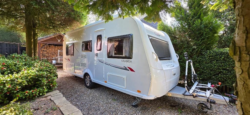 Nette LMC 490 E Enkele bedden / Nw luifel / Mover / Fietsdr., Caravans en Kamperen, Caravans, Particulier, tot en met 4, 1250 - 1500 kg