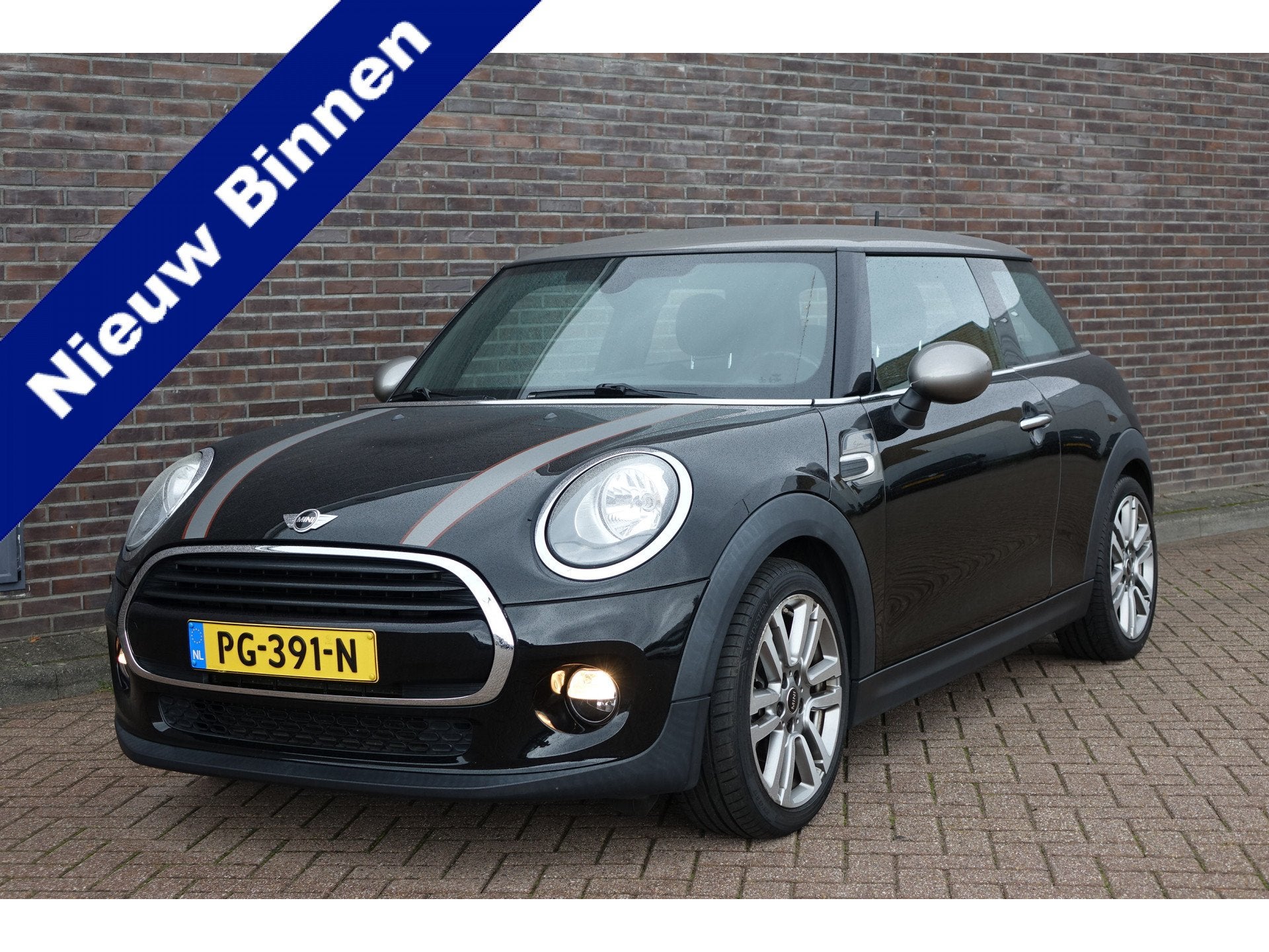 MINI 3-deurs 1.5 Cooper Seven Edition Business prachtige aut, Auto's, Mini, Voorwielaandrijving, 136 pk, Gebruikt, Euro 6