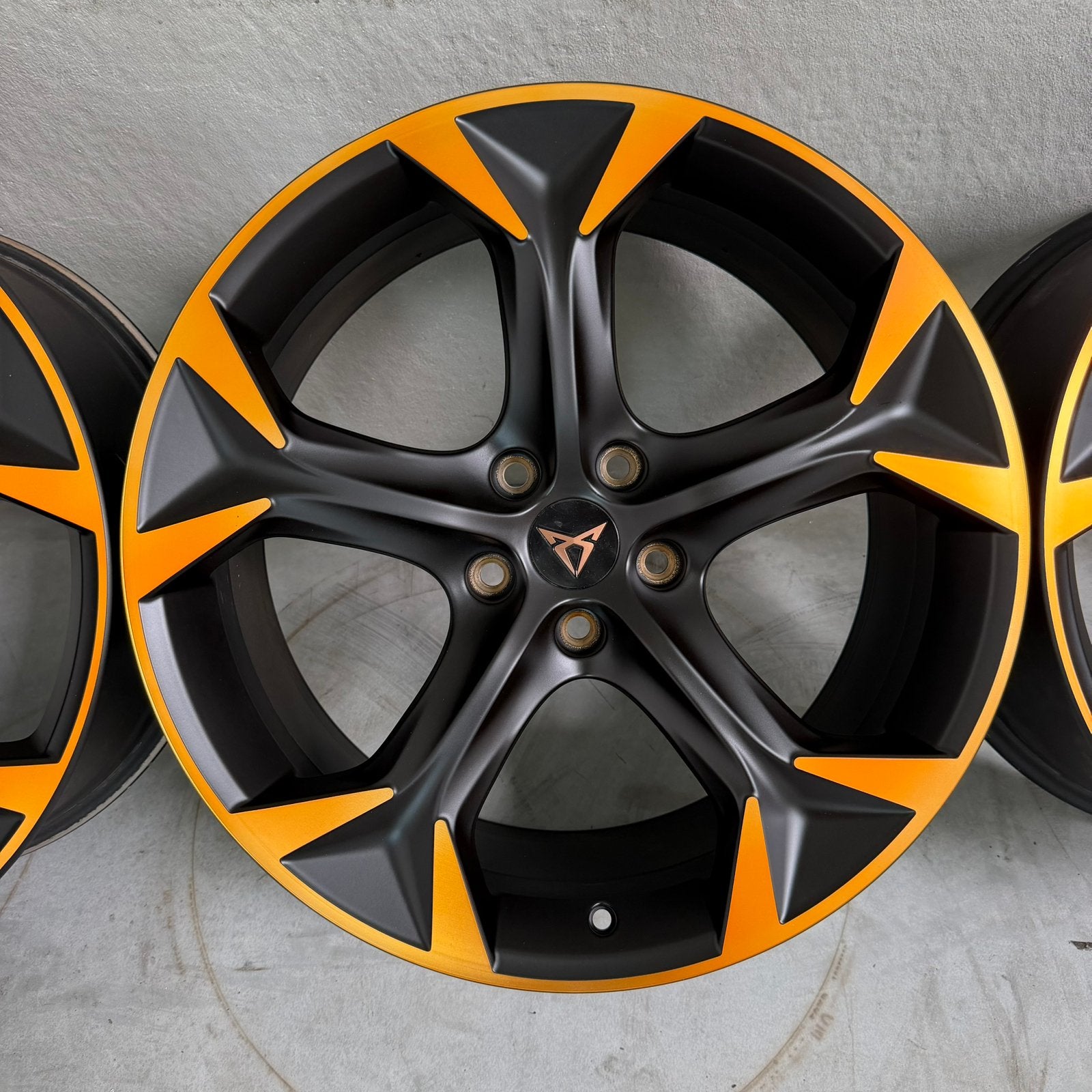 💥19 inch Origineel Cupra Formentor velgen 5FF601025E, Auto-onderdelen, Banden en Velgen, 19 inch, Gebruikt, Velg(en), Ophalen of Verzenden