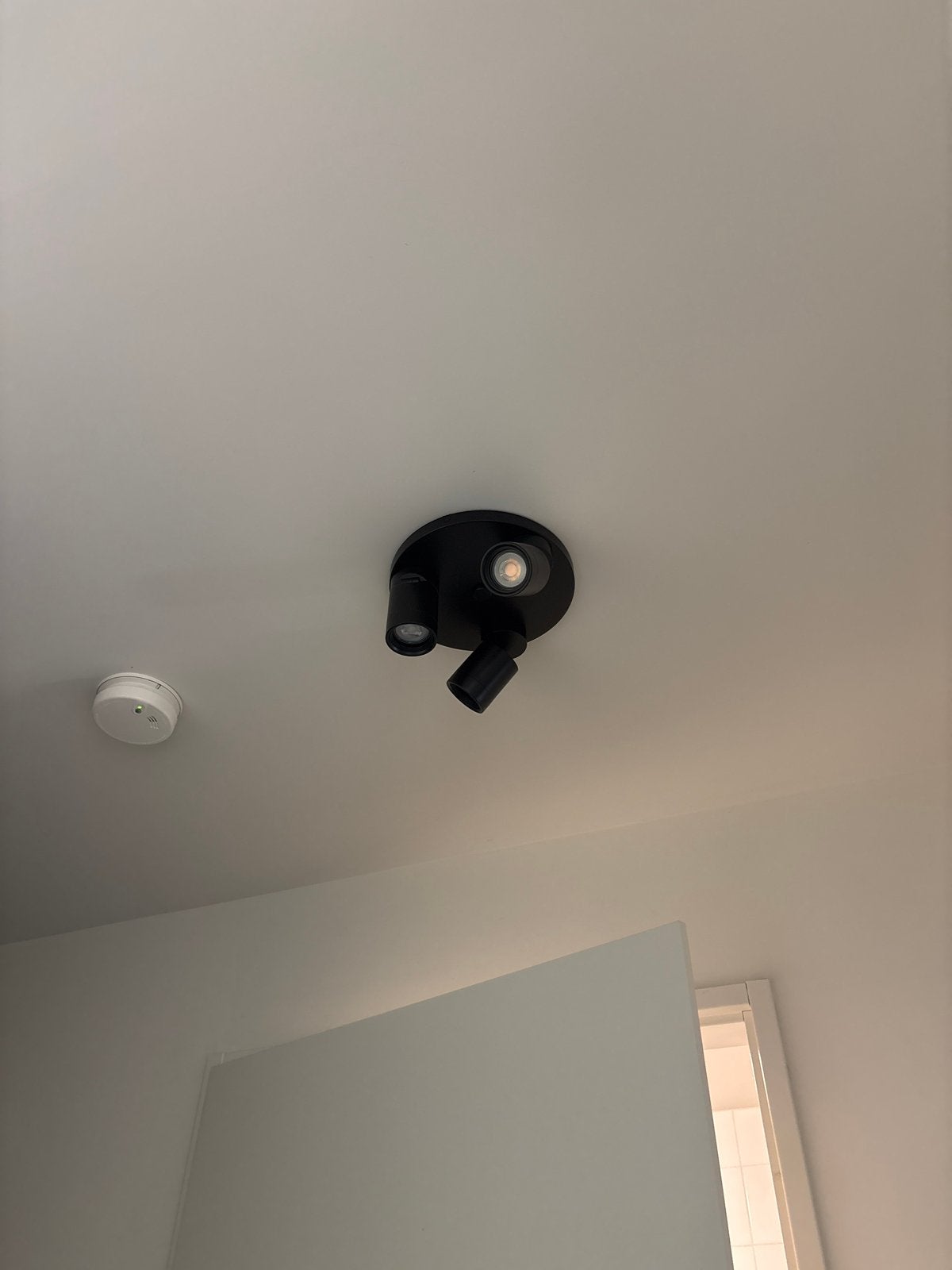 Zwarte Plafondspot met 3 Richtbare Spots ikea, Gebruikt, Modern, Zwart, LED