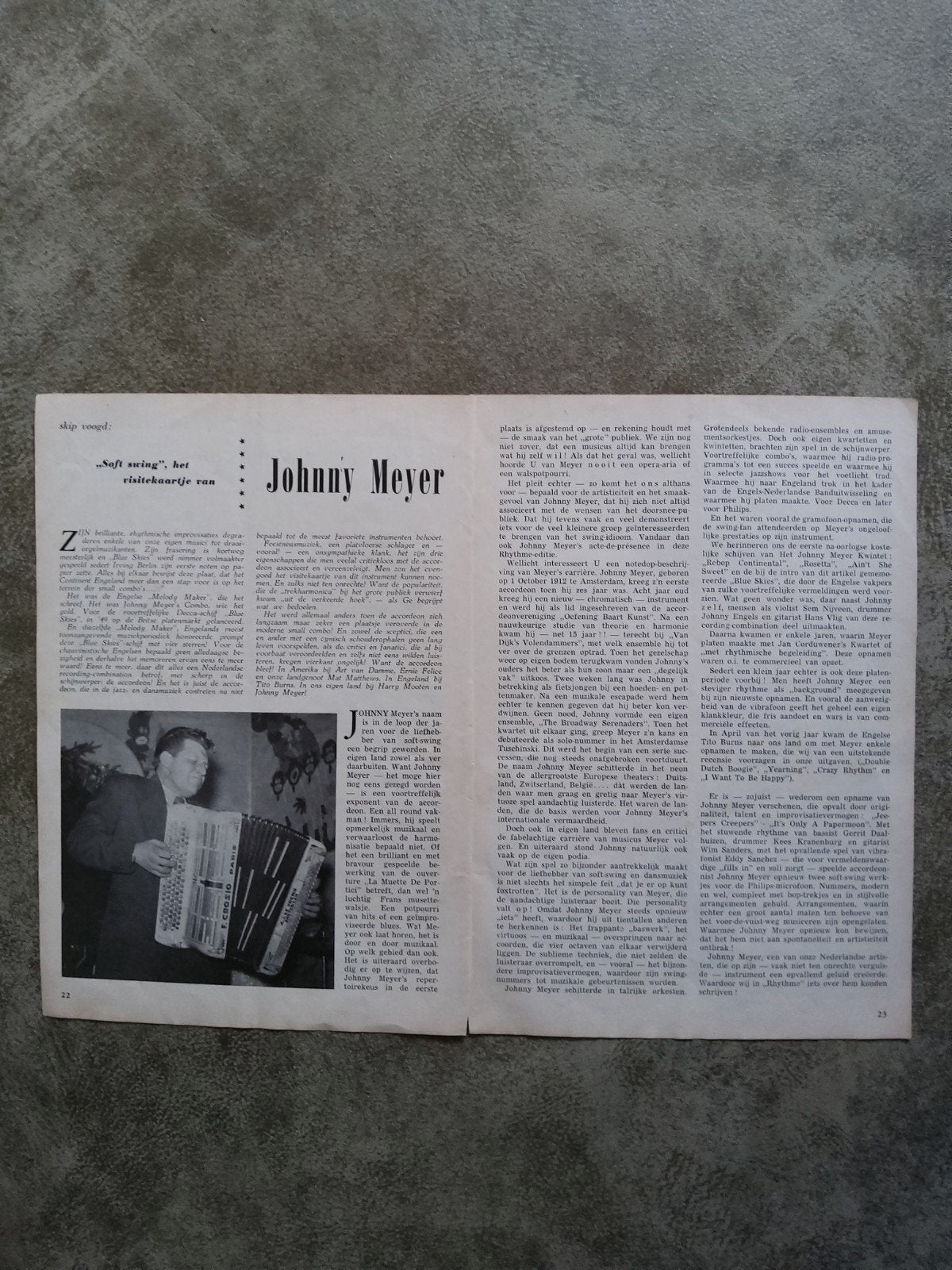 Johnny Meyer, Ophalen of Verzenden, Zo goed als nieuw, Boek, Tijdschrift of Artikel