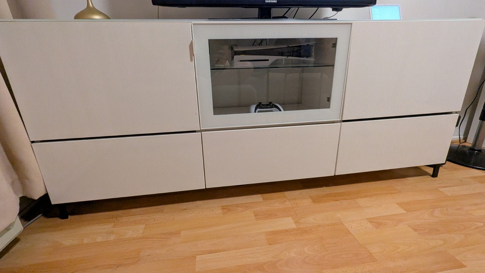 IKEA Besta TV-meubel met lades en glazen vitrine, Huis en Inrichting, Kasten | Televisiemeubels, Modern, Scandinavisch, Glas, 150 tot 200 cm