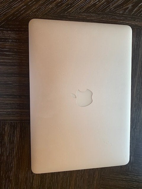 MacBook Pro met oplader, Computers en Software, Apple Macbooks, Ophalen, 13 inch, MacBook Pro, 2 tot 3 Ghz