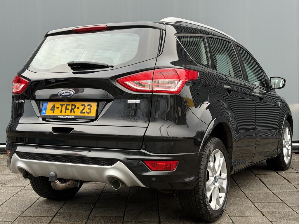 Ford Kuga BWJ 2014 | 1.6T 182PK Titanium Plus 4WD AUTOMAAT |, Auto's, Euro 5, Zwart, 4 cilinders, Leder en Stof