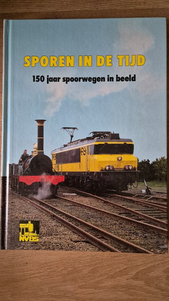 Sporen in de tijd, 150 jaar spoorwegen in beeld, Ophalen of Verzenden, Zo goed als nieuw, Trein, Boek of Tijdschrift