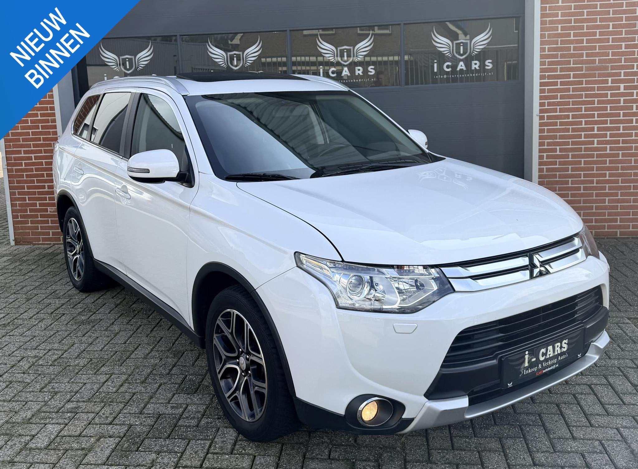 Mitsubishi Outlander 2.0 Instyle 4WD 7 pers. NAVI SCHUIFDAK, Auto's, Automaat, 15 km/l, Huisgarantie, 4 cilinders