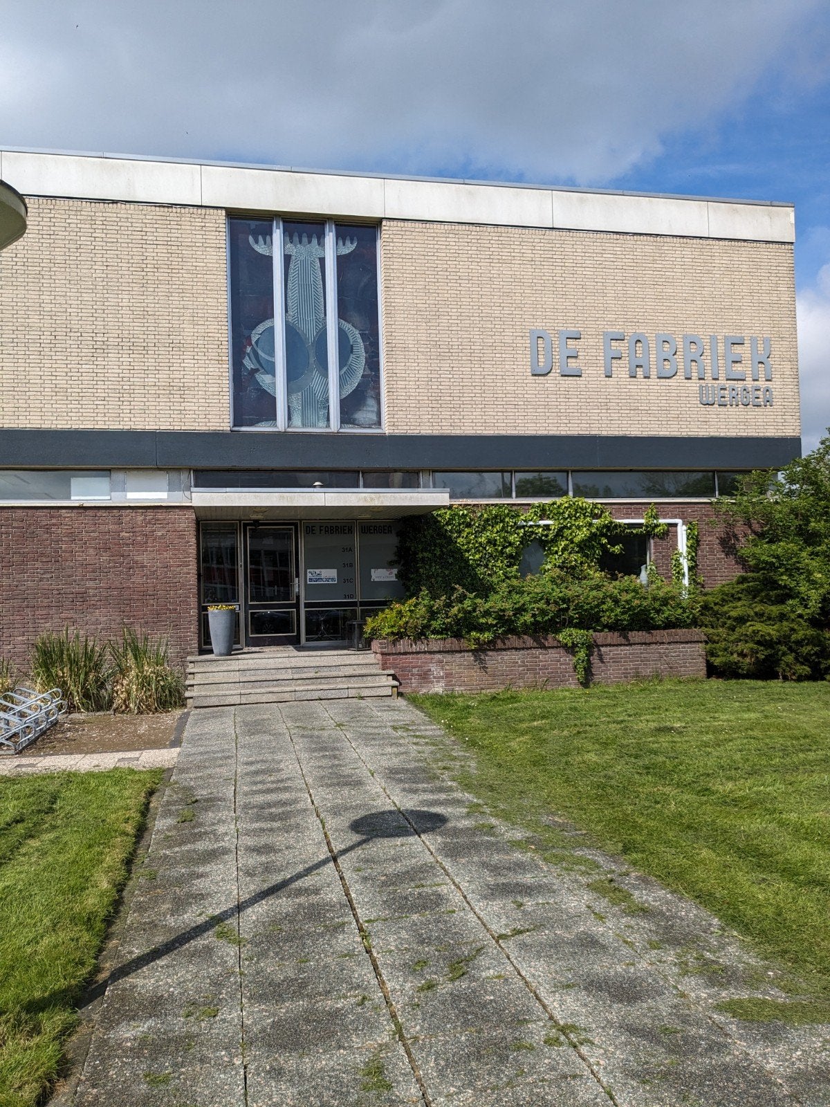 Ruimte te huur 18 m2 Fabriek Wergae 18m2, Zakelijke goederen, Bedrijfs Onroerend goed, Huur, Kantoorruimte