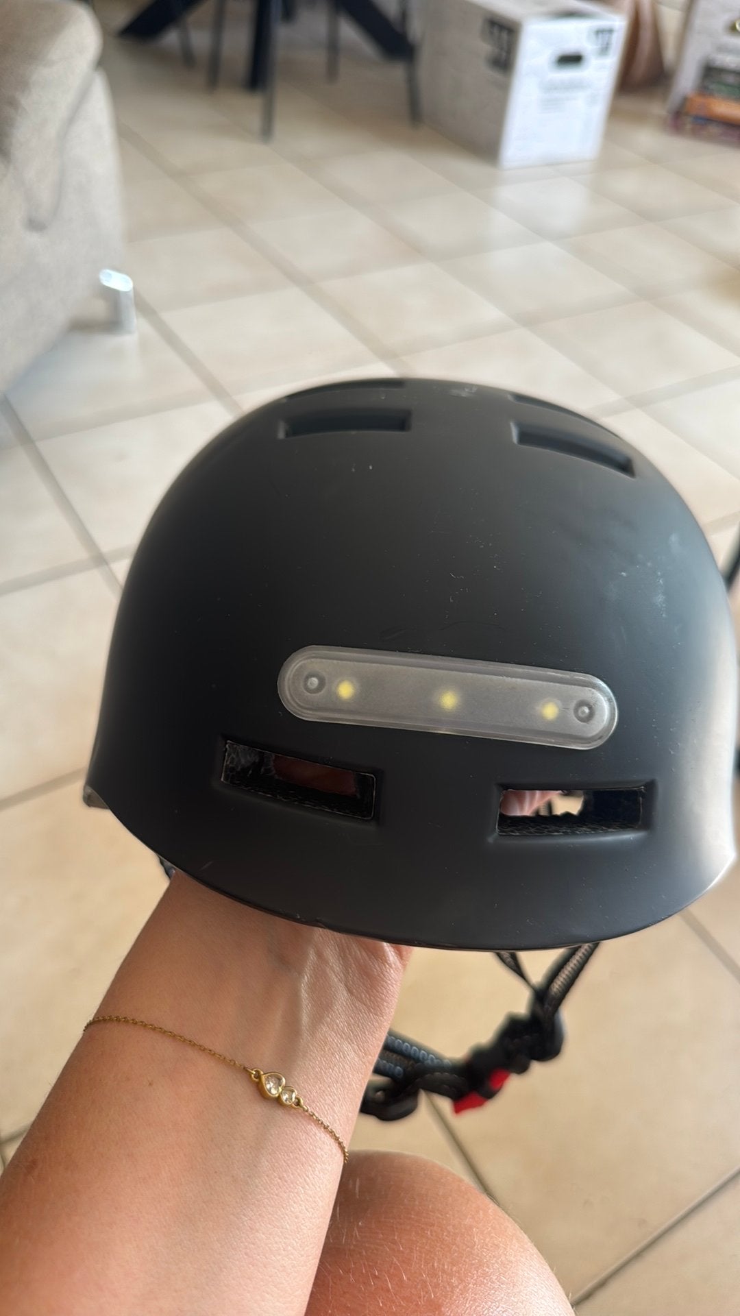 Fiets-/Skatehelm met LED-verlichting – maat M (54-57 cm), Ophalen, Zo goed als nieuw, M, Heer of Dame