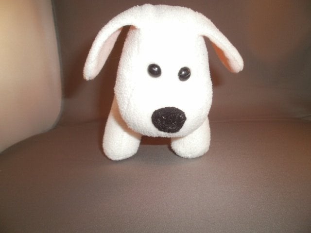Hond smooch wit met roze oren Zwarte neus/ ogen roze lippen, Zo goed als nieuw, Wasbaar, Klein (minder dan 20 cm), Wit