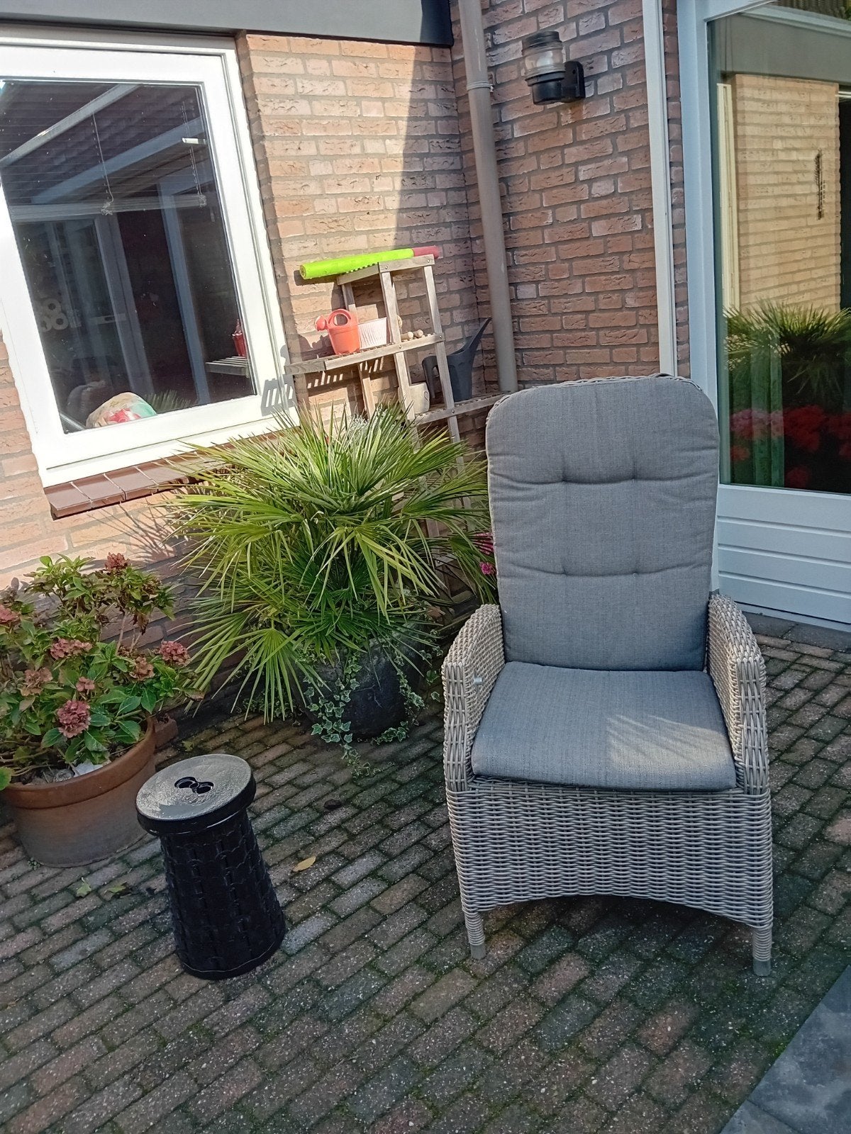 Comfortabele Wicker Tuinstoel met Kussens, Ophalen of Verzenden, Zo goed als nieuw, Wicker