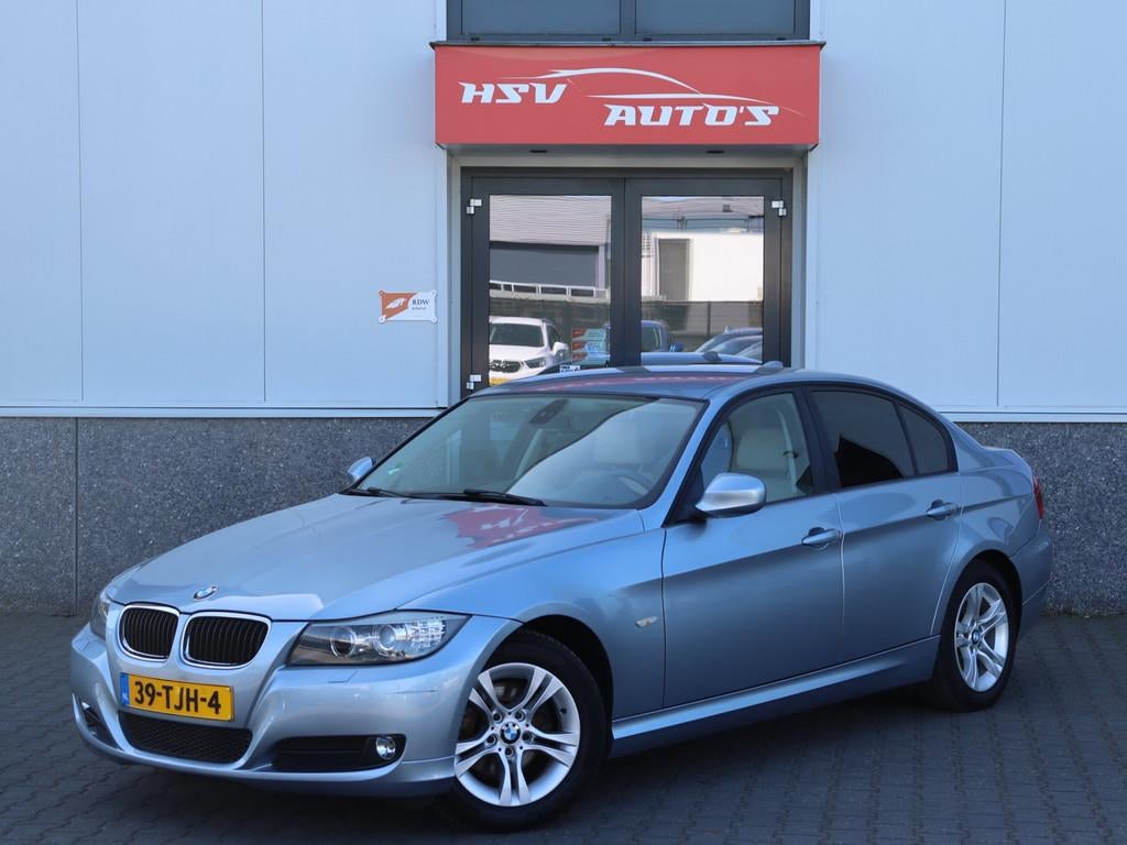 BMW 3-serie 318i Corporate Lease navi LEER org NL, Auto's, BMW, Euro 5, 4 cilinders, Blauw, Bedrijf