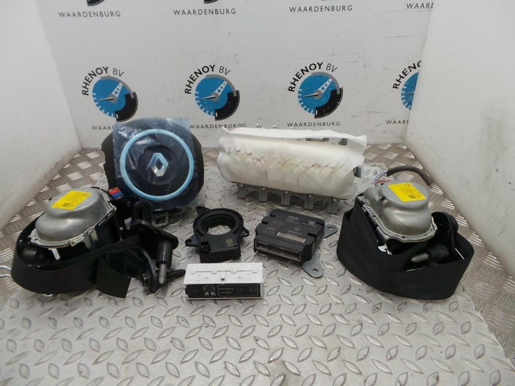 RENAULT TWINGO AIRBAG SET 2017, Ophalen of Verzenden, Gebruikt, ARN erkend