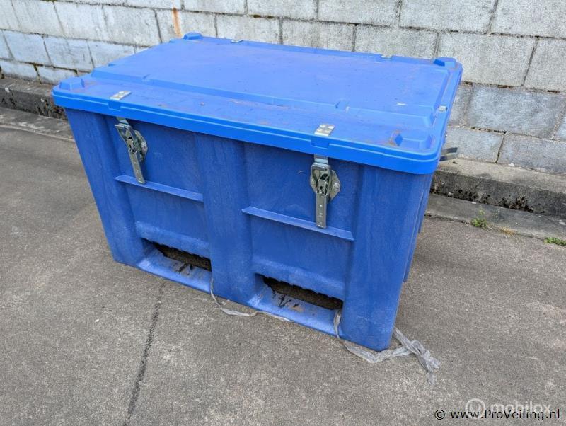Online Veiling: Kunststof palletbak met deksel, Gebruikt