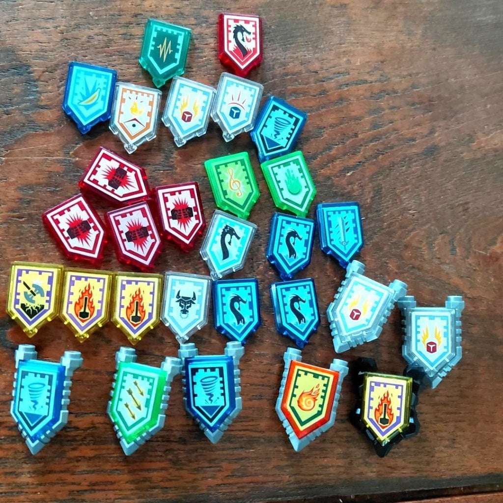 2 x 3 Pentagonal Lego Nexo Knights Power Shield, Kinderen en Baby's, Speelgoed | Duplo en Lego, Overige thema's, Lego, Ophalen of Verzenden