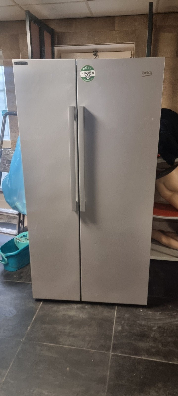 beko Amerikaanse koelkast, 200 liter of meer, 60 cm of meer, Met aparte vriezer, Zo goed als nieuw