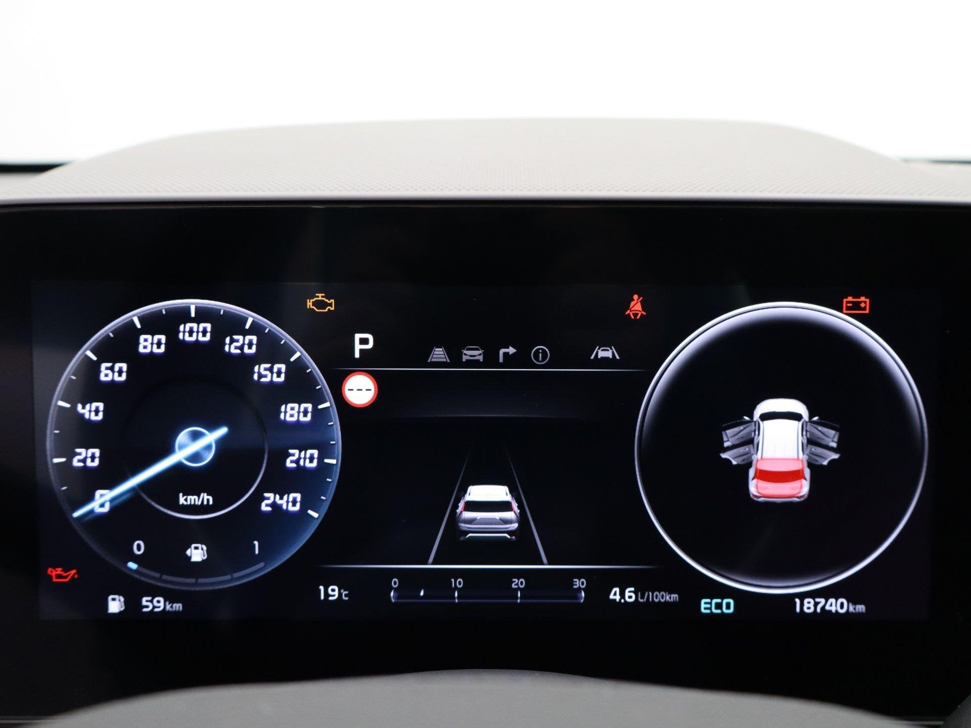 Foto 10 van Kia Niro 1.6 GDi Hybrid DynamicPlusLine | Open dak | Clima |