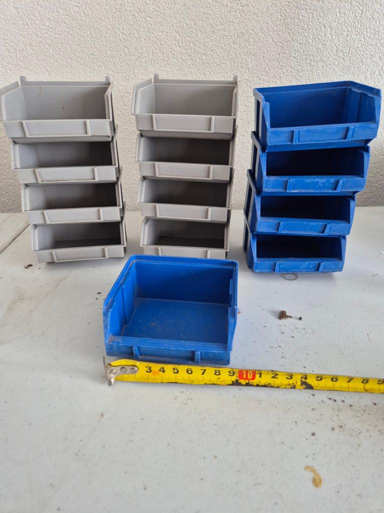Stapelbakjes, 13 stuks, Doe-het-zelf en Verbouw, Kratten en Dozen, Ophalen of Verzenden, Doos, Minder dan 35 cm