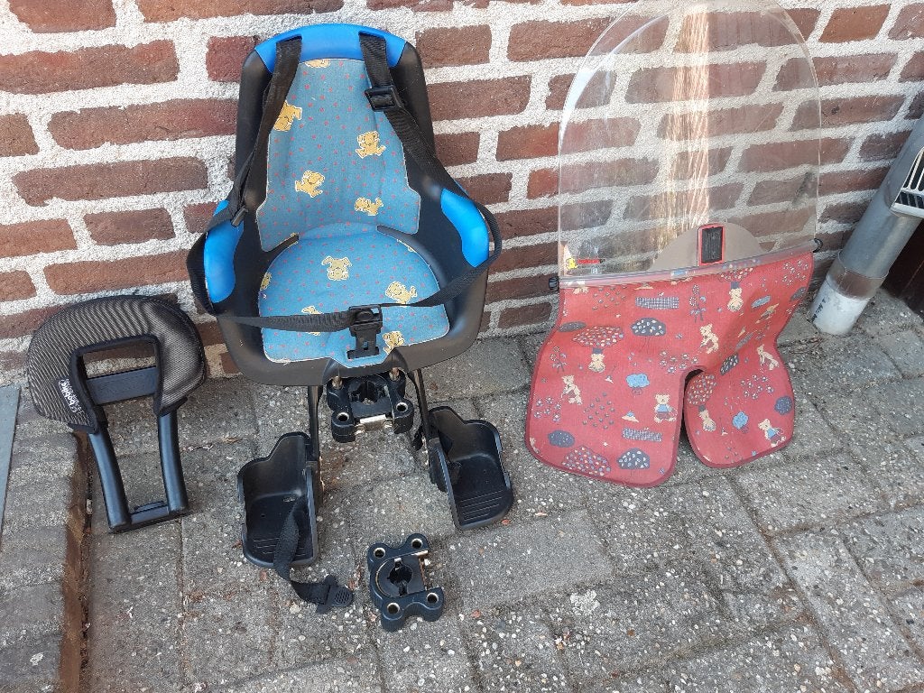 kinderfietsstoeltje, Ophalen, Gebruikt, Voetsteuntjes