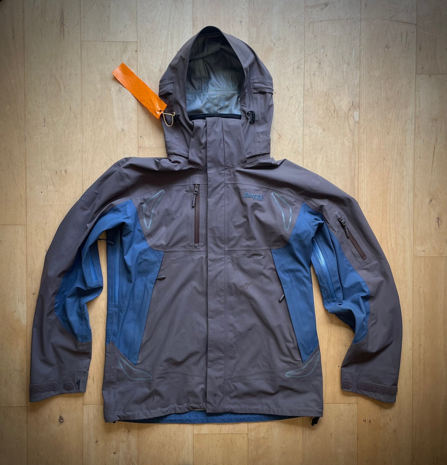 Bergans Luster Jacket outdoor wind / regen jack jas L, Ophalen of Verzenden, Zo goed als nieuw, Maat 52/54 (L), Jack