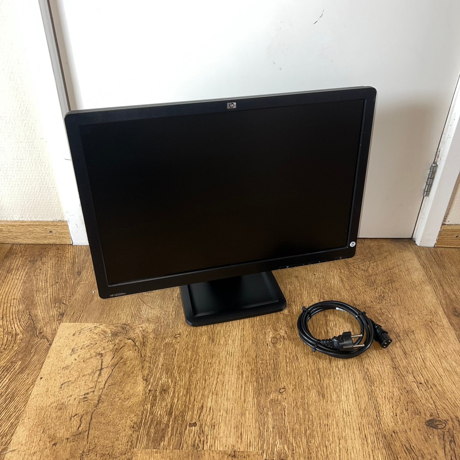 HP LE2201w 22 inch” Computer Monitor, Computers en Software, Monitoren, Gebruikt, Ophalen of Verzenden, VGA, 22 inch
