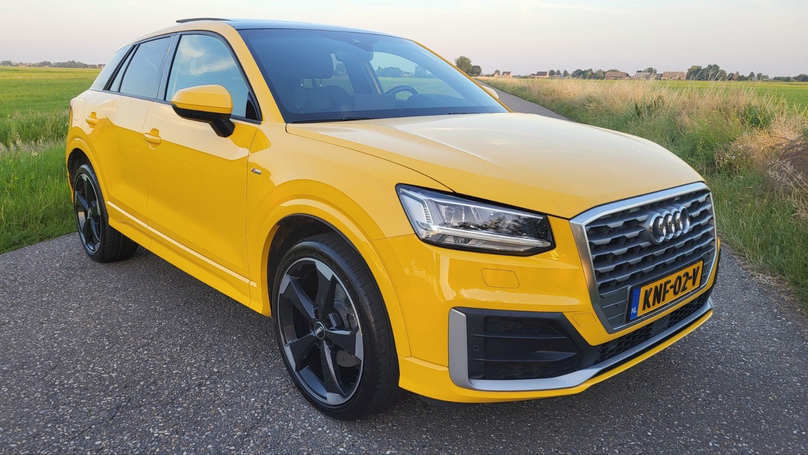 Audi Q2 1.4 TFSI S-line Sport Pano 19'' Trekhaak Navi B&O, Voorwielaandrijving, Leder en Stof, Handgeschakeld, SUV of Terreinwagen