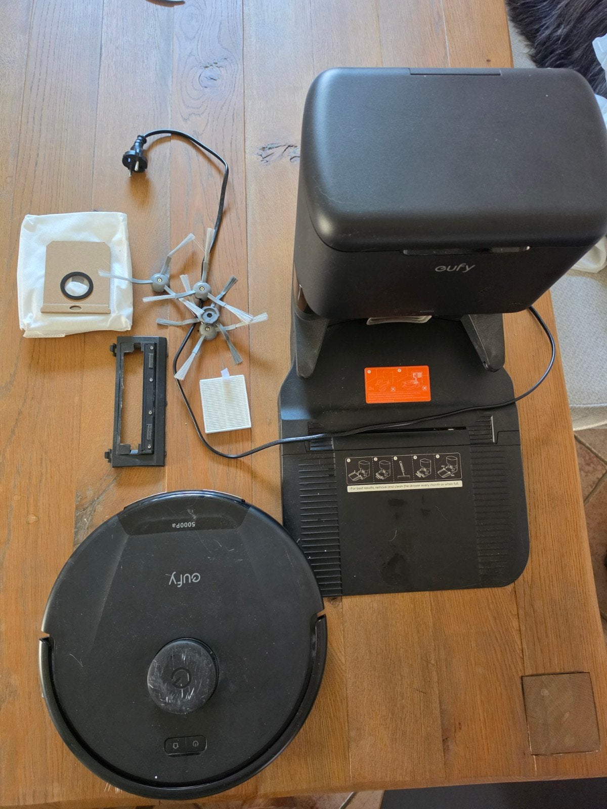 Eufy L60 robotstofzuiger - DEFECT, Stofzak, Overige merken, Ophalen of Verzenden, Robotstofzuiger
