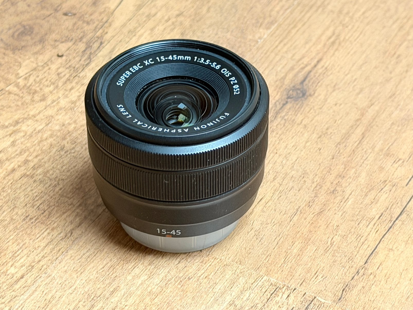 Fujifilm XC 15-45mm f/3.5-5.6 OIS PZ lens + extra zonnekap, Fujifilm, Handmatige focus, Ophalen of Verzenden, Zo goed als nieuw
