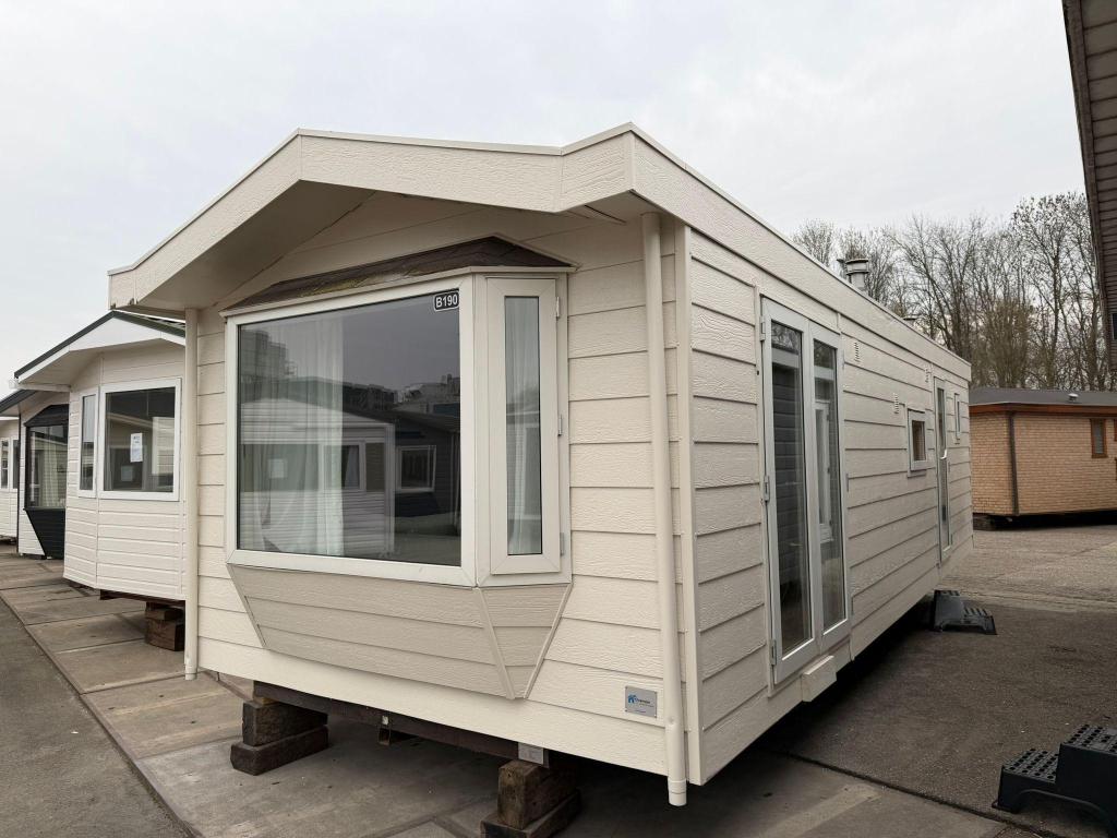 Maat Chalet 9.50 x 3.70 m 2 Slp Winterhard, Caravans en Kamperen, Niet ingevuld, Niet ingevuld, Niet ingevuld