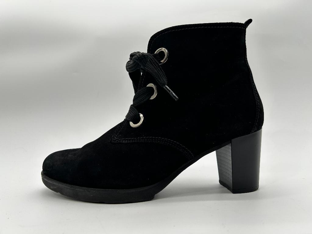 Gabor, maat 38,5 elegante laarsjes met mooie brede veters., Verzenden, Zwart, Lage of Enkellaarzen, Gabor