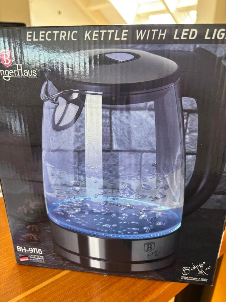 Berlinger Haus Waterkoker met LED Licht - BH-9116, 1 tot 2 liter, Ophalen, Nieuw, Draadloos