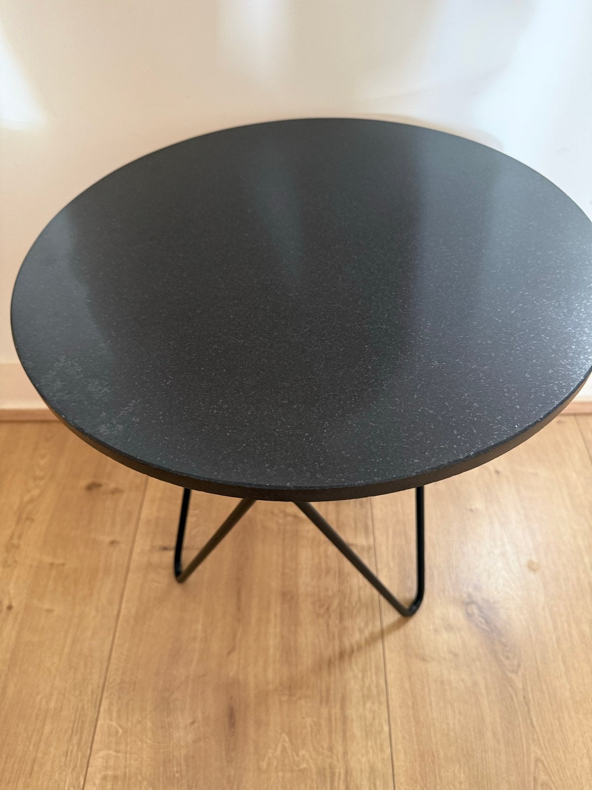 Marmeren salontafel - Ø 43cm, hoogte 46cm, Huis en Inrichting, Ophalen, Overige materialen, Minder dan 50 cm, Gebruikt