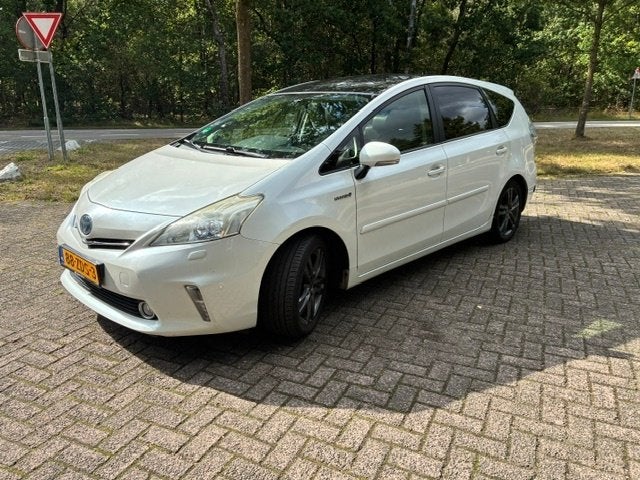 Toyota Prius Wagon Full Hybr. Aut. 2012 PANO LPG Xenon LEER, Zwart, 7 stoelen, Wit, 84 €/maand