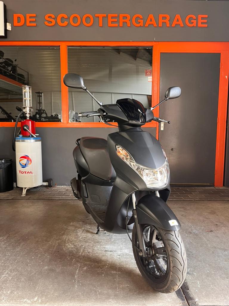 Peugeot Kisbee 45km brom 2011, Peugeot, Gebruikt, Overige modellen, Maximaal 45 km/u