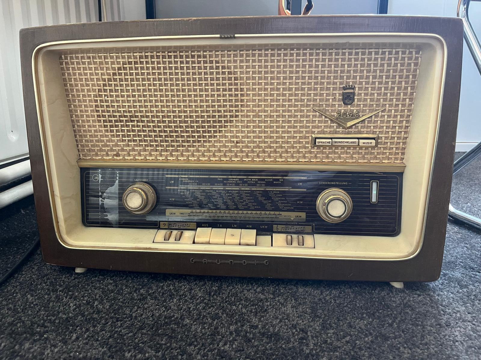 Grundig radio, werkend, jaren 50, Ophalen