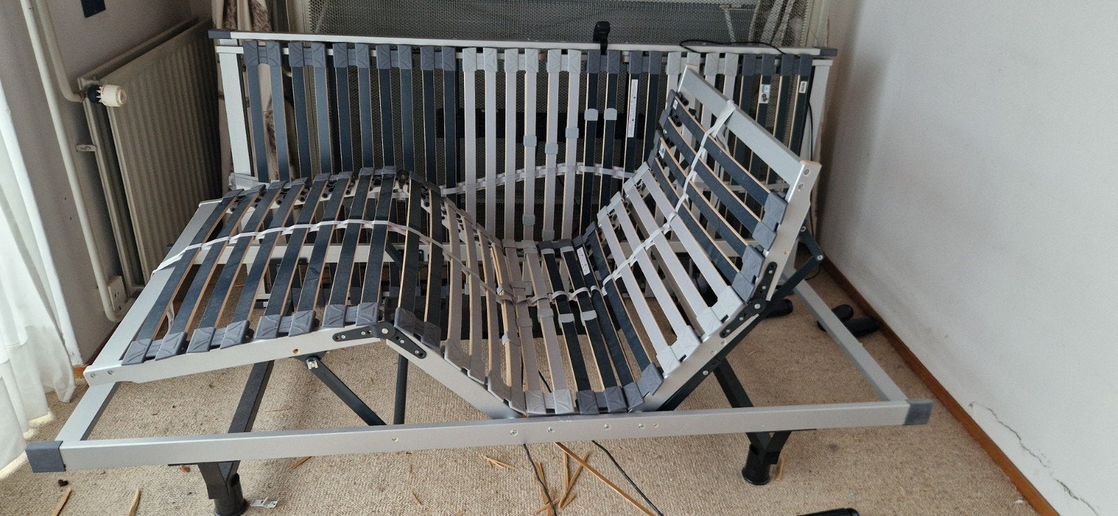 Elektrisch verstelbaar bedframe met lattenbodem, Ophalen, 90 cm, Eenpersoons, 200 cm
