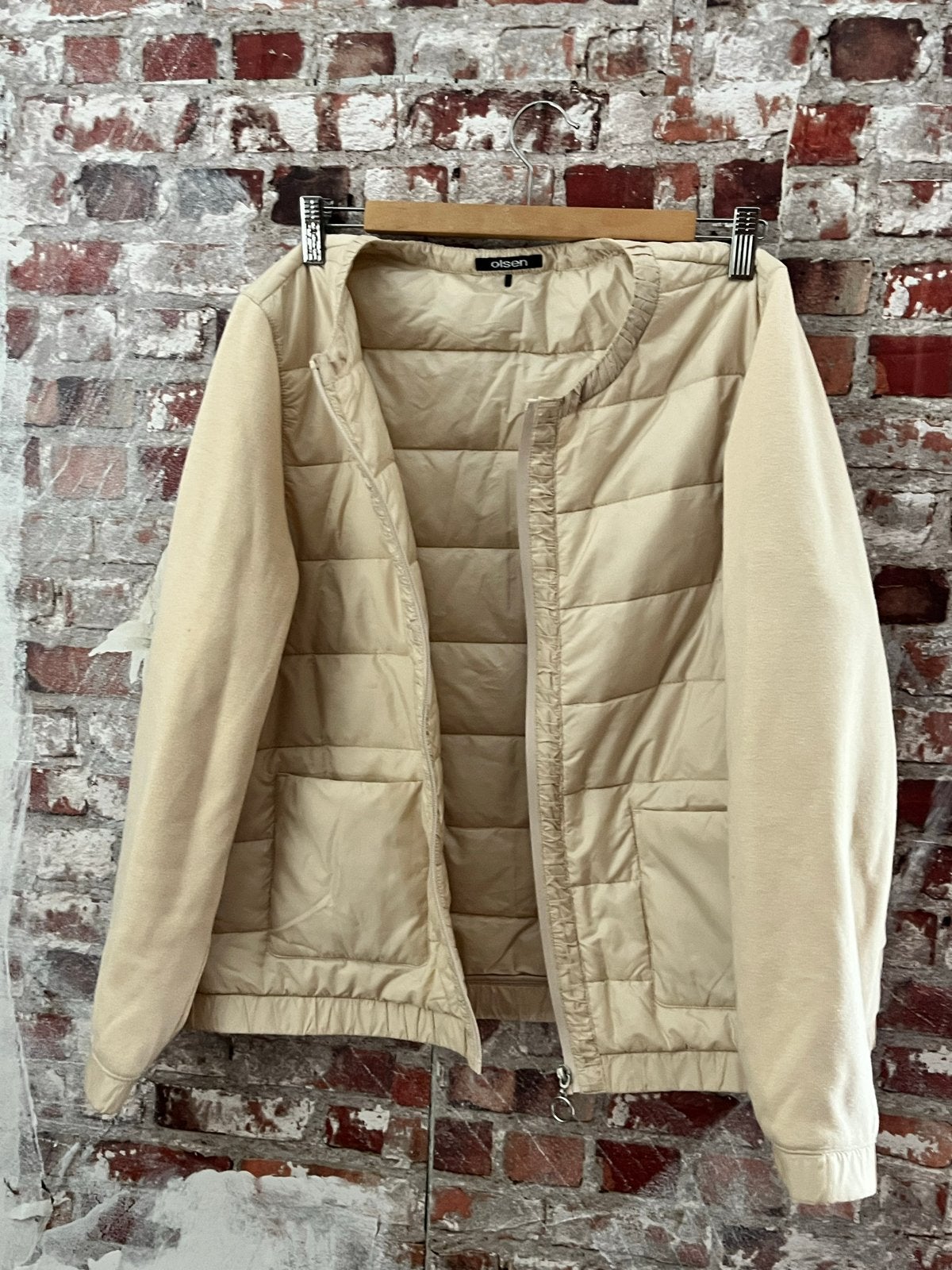 Olsen Gewatteerd Jasje met Gebreide Mouwen - Beige, Ophalen of Verzenden, Zo goed als nieuw, Maat 38/40 (M), Beige