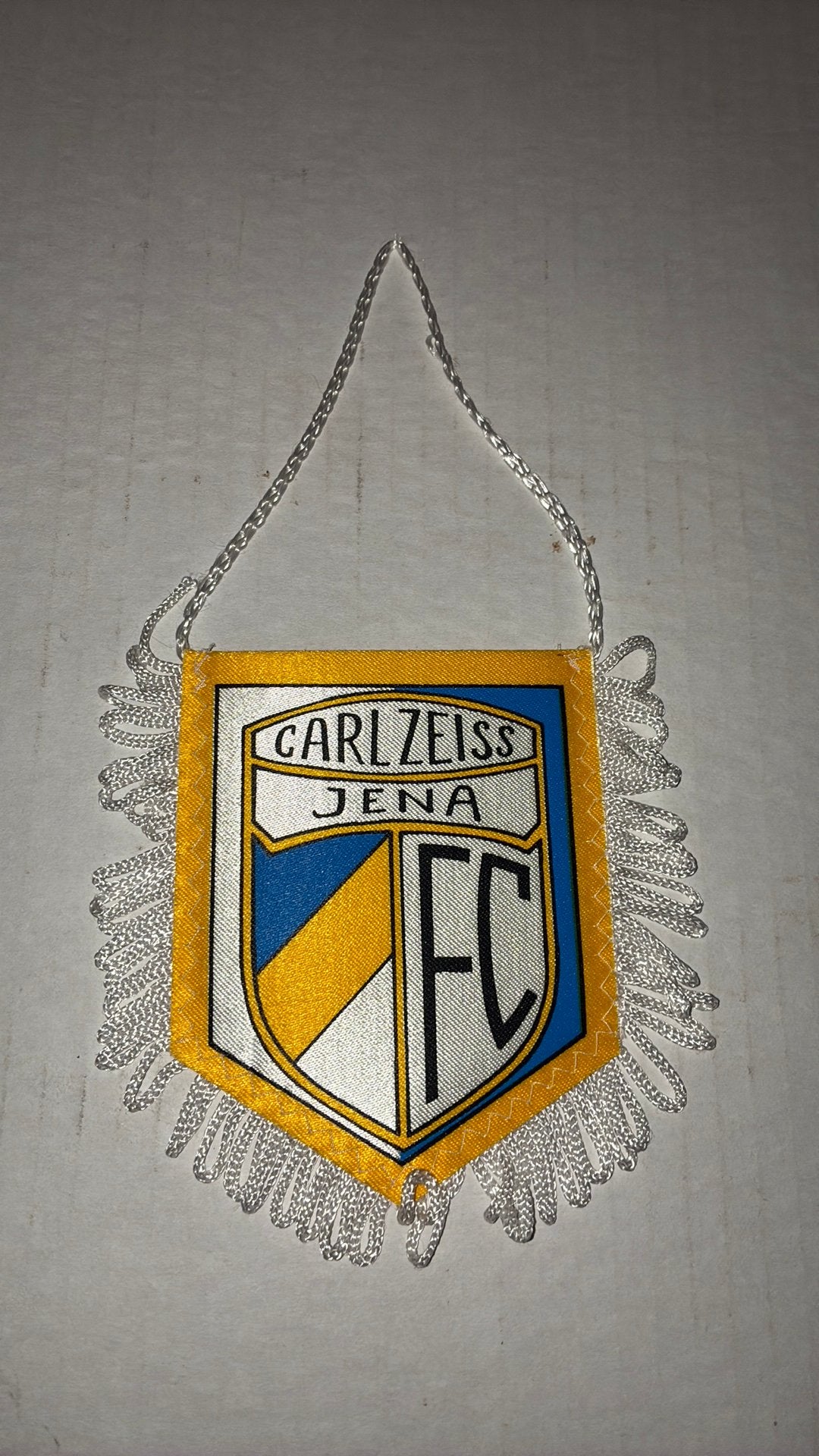 Vaantje carl zeiss jena, Verzamelen, Sportartikelen en Voetbal, Ophalen of Verzenden, Zo goed als nieuw, Buitenlandse clubs, Vaantje of Sjaal