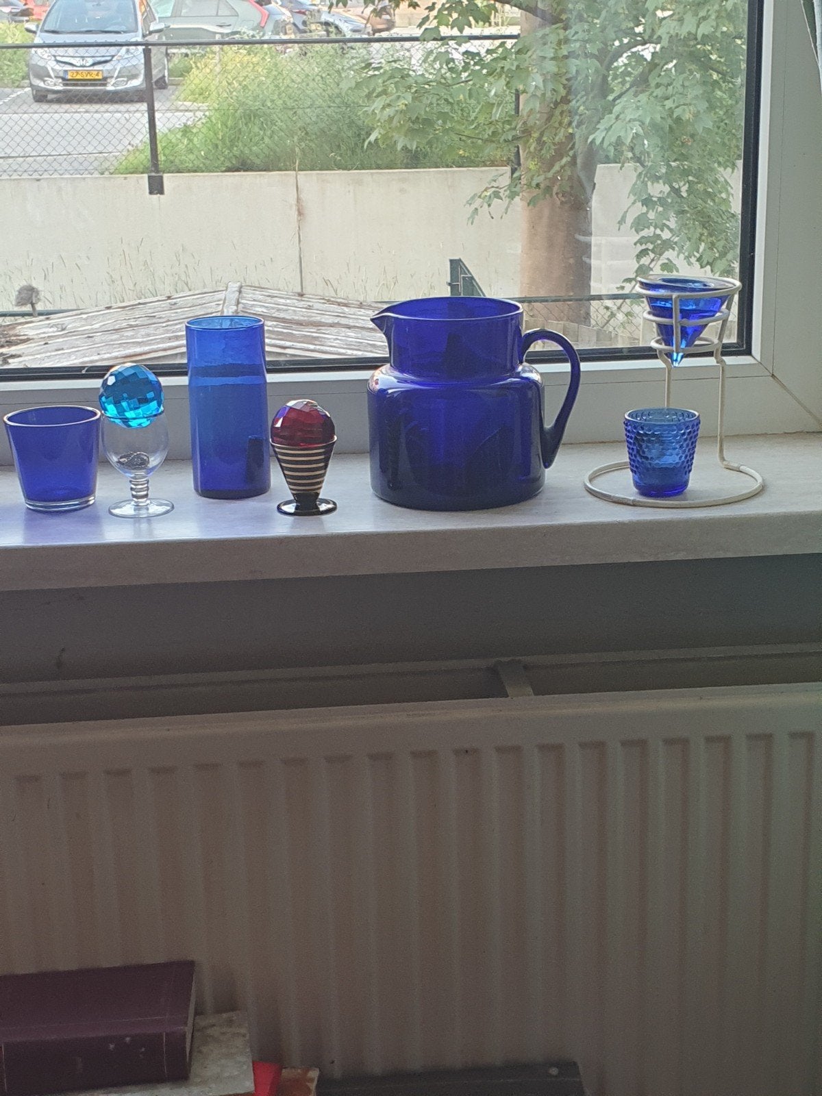 Diverse collectie blauw en groen glaswerk, Antiek en Kunst, Ophalen of Verzenden