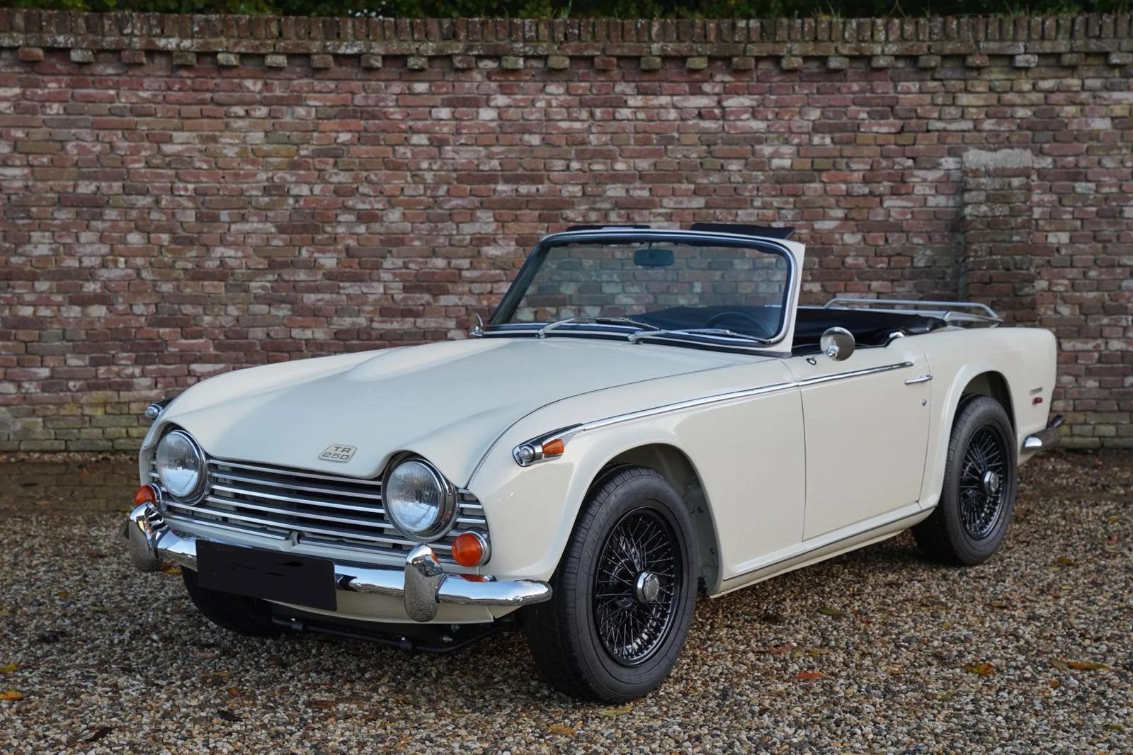 Prachtige Triumph TR 250 te koop, Auto's, Triumph, Particulier, Ophalen