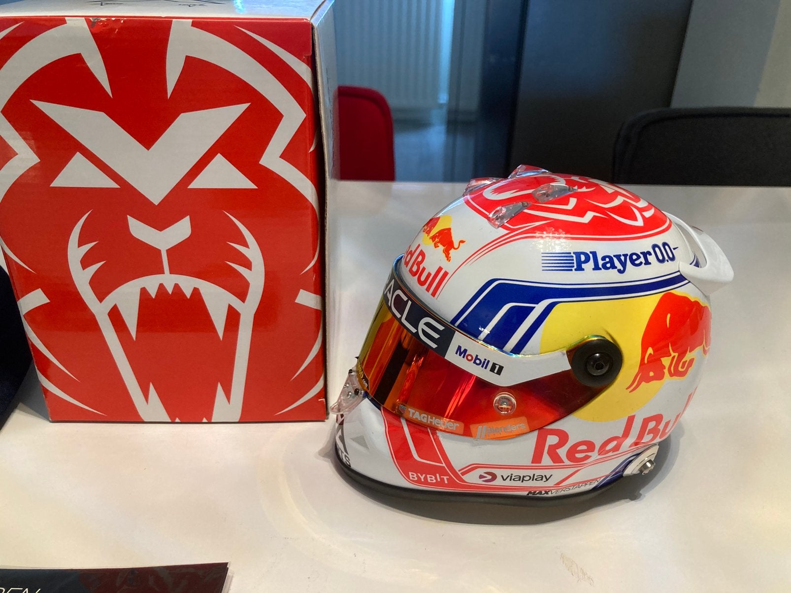 Max Verstappen helm 1/2 season 2023, Verzamelen, Automerken, Motoren en Formule 1, Ophalen of Verzenden, Nieuw, Formule 1