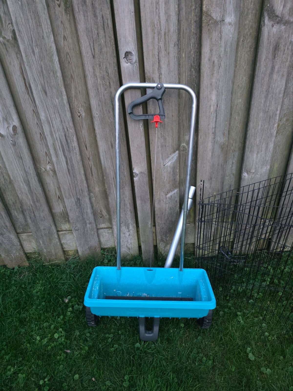Gardena L Strooiwagen - 12 liter - Zo goed als nieuw, Ophalen, Zo goed als nieuw