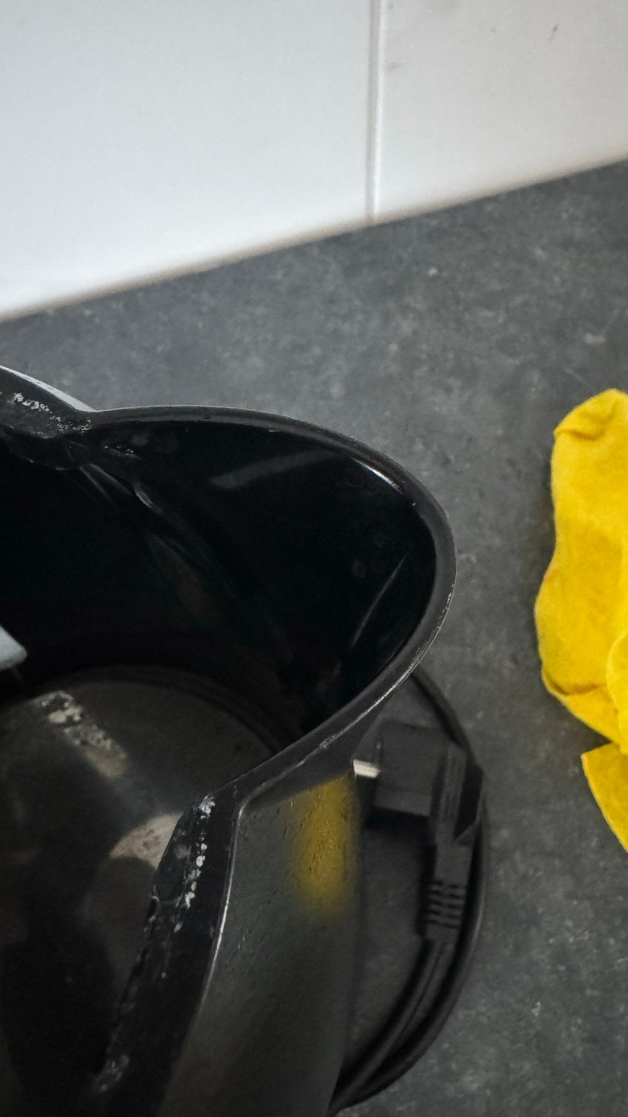 Krups waterkoker defect - voor onderdelen of reparatie, 1 tot 2 liter, Ophalen of Verzenden, Niet werkend, Draadloos