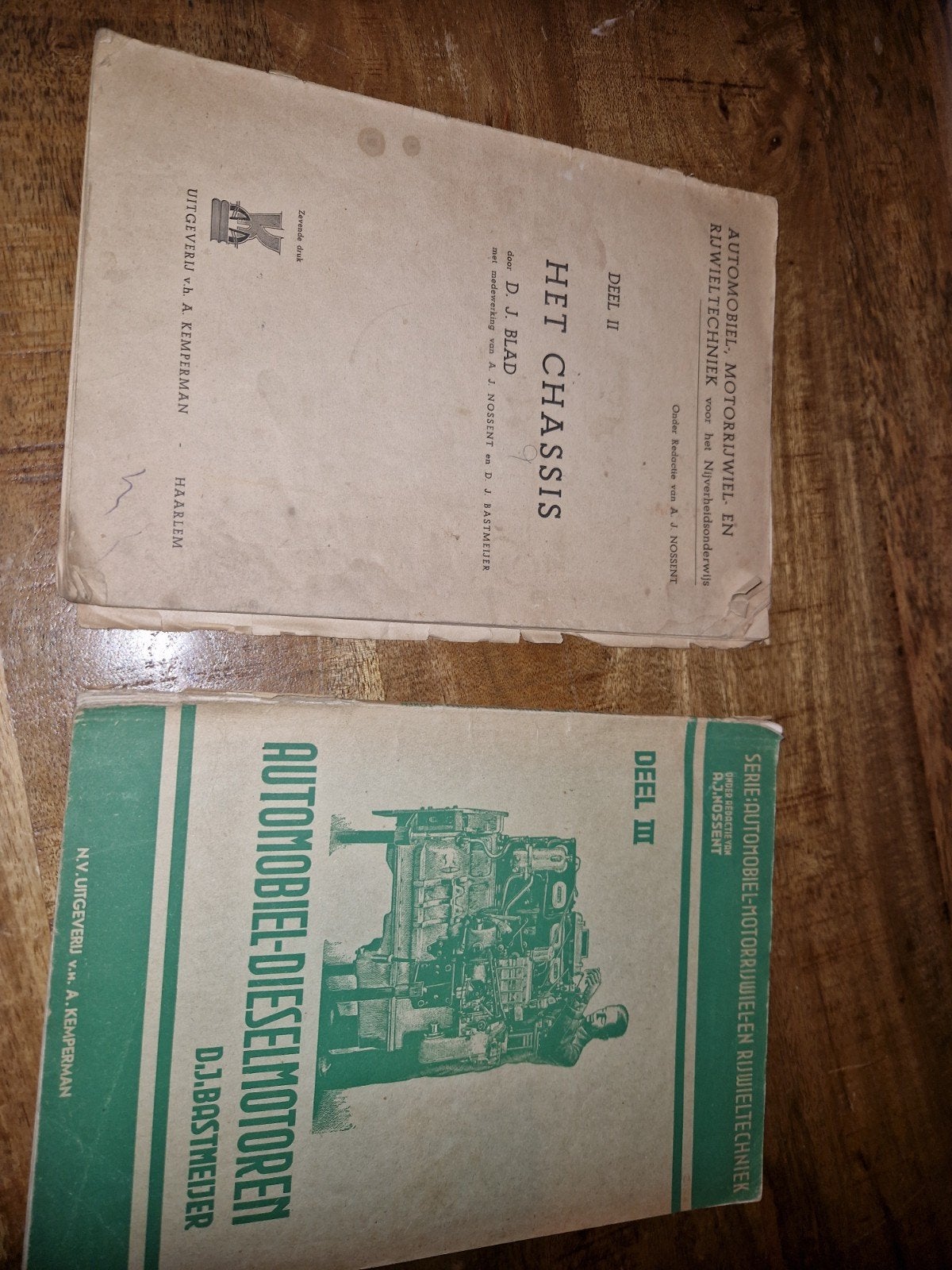 Automobiel, dieselmotoren en Het chassis, Boeken, Ophalen of Verzenden, Gelezen