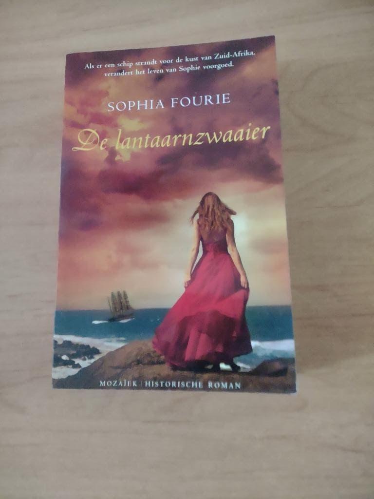 De lantaarnzwaaier- Sophia Fourie, Ophalen of Verzenden, Zo goed als nieuw