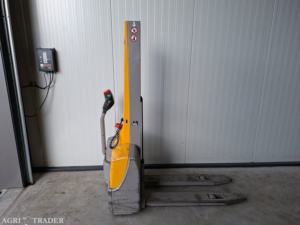 Jungheinrich emc 10 hefhoogte 165 cm nieuwe accu`s, Gebruikt, -, Niet opgegeven, Ophalen of Verzenden
